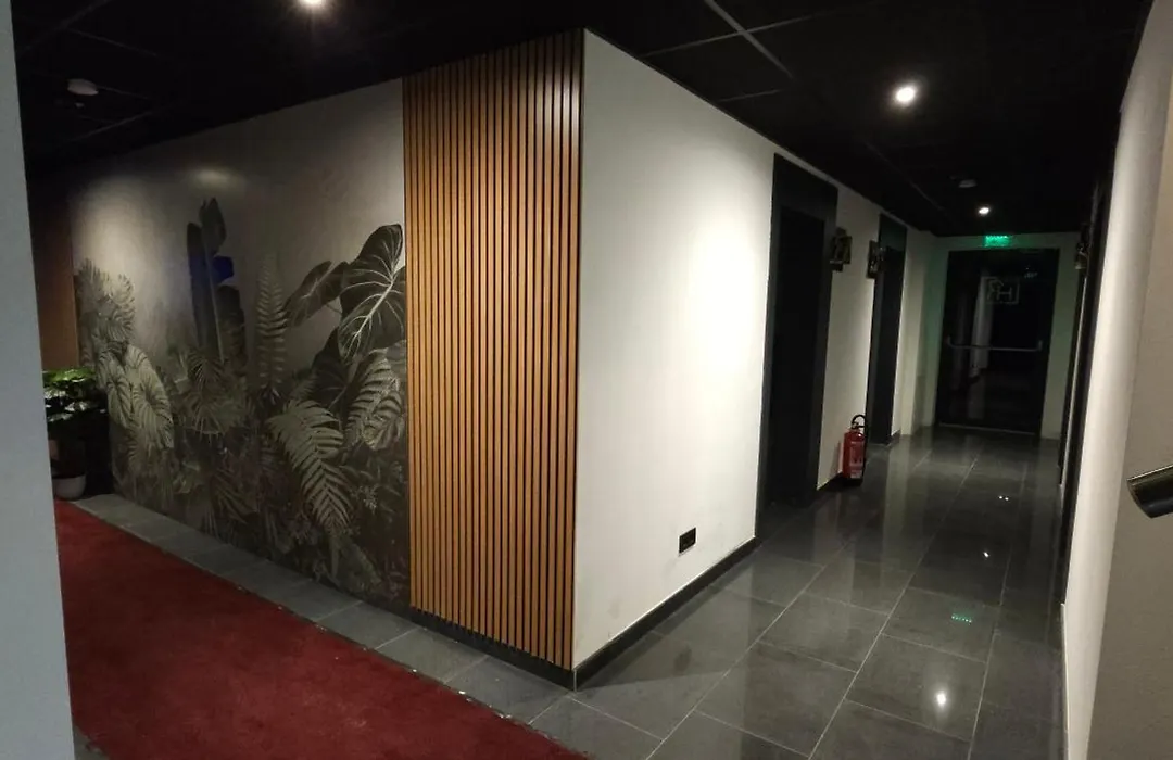 Hira Boarding Aparthotel-1
